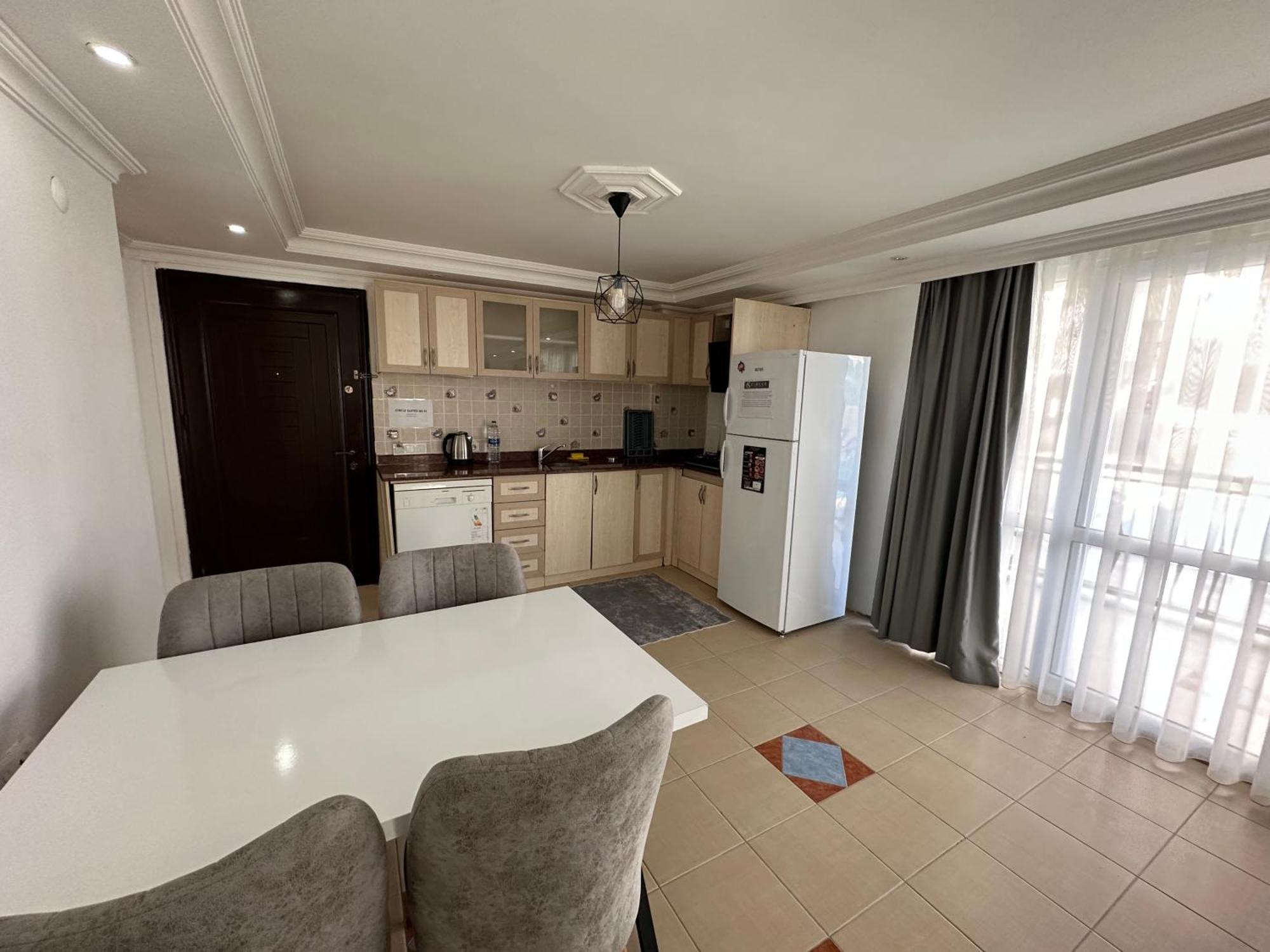 Circle Apartment